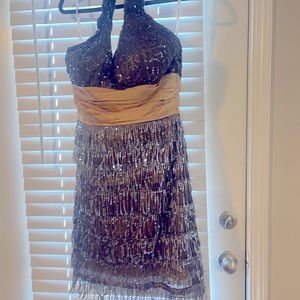 Party Silvery Shimmy dress so pretty. Dress to impress baby!!!!❤️❤️❤️❤️